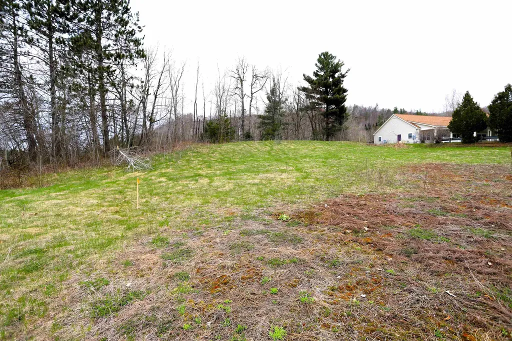 75 Kingdom Way Newport City VT 05855