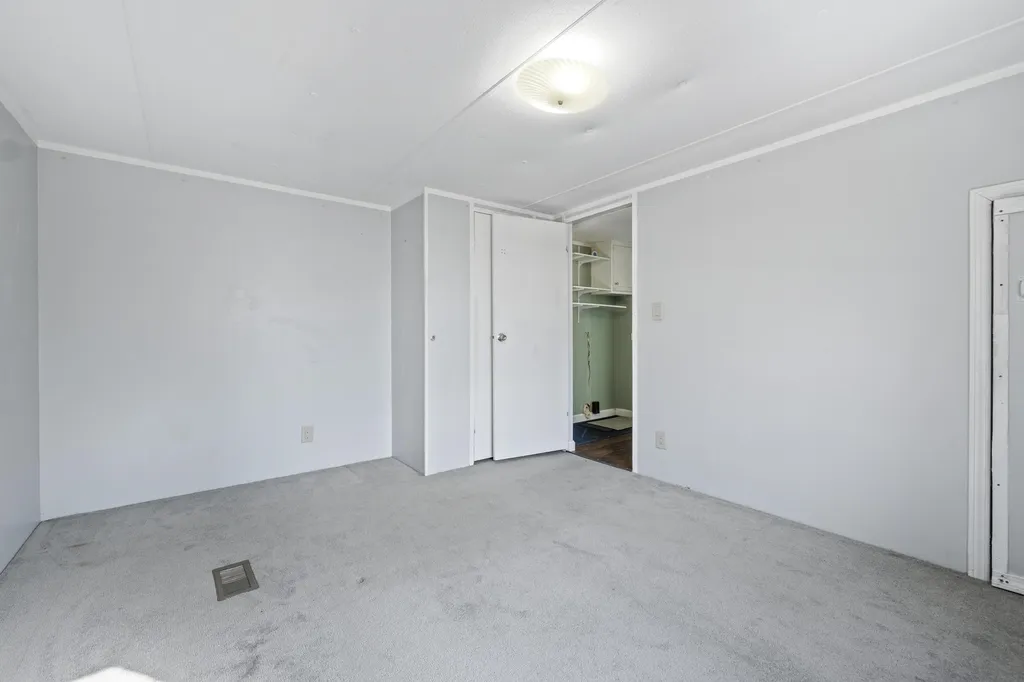 20 Nottingham Road Raymond NH 03077