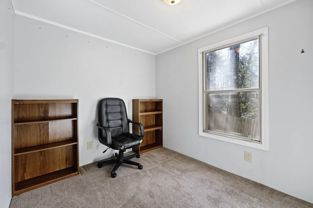 20 Nottingham Road Raymond NH 03077