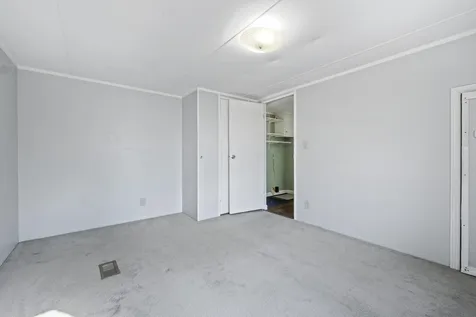 20 Nottingham Road Raymond NH 03077