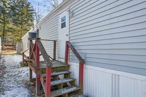 20 Nottingham Road Raymond NH 03077