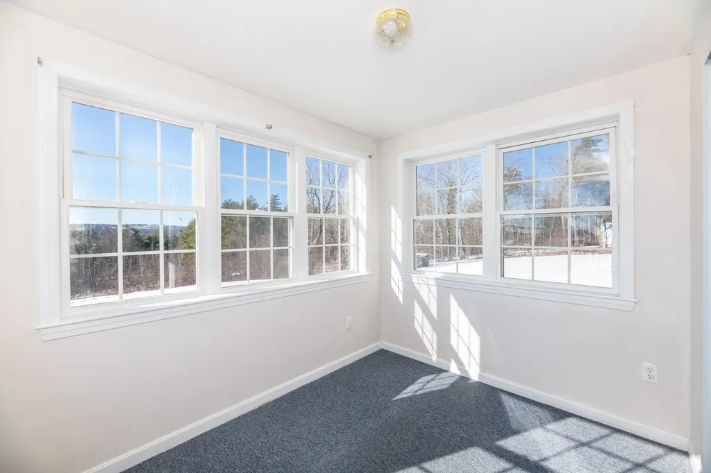 145 Bow Lake Road Barnstead NH 03218