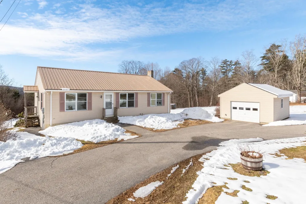 145 Bow Lake Road Barnstead NH 03218
