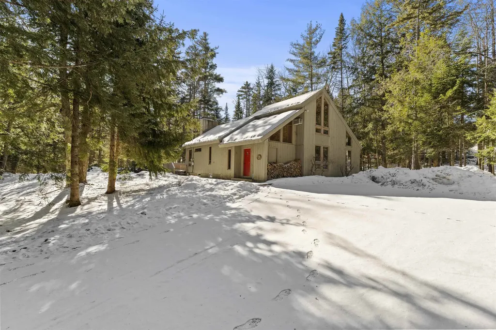 28 Red Brook Road Winhall VT 05340