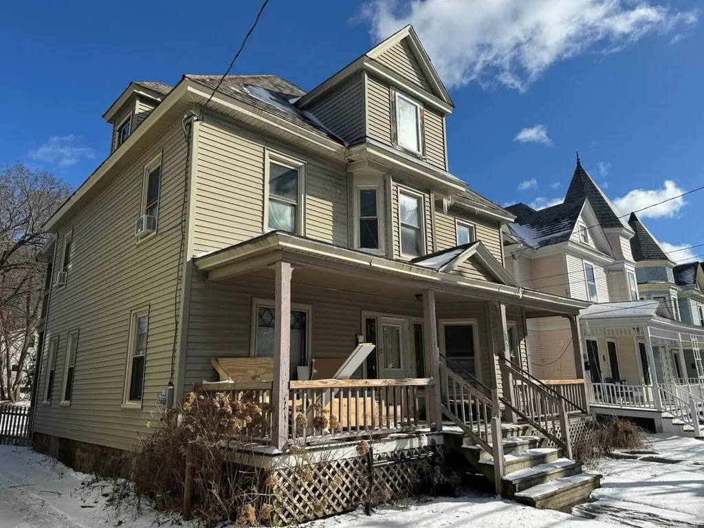 69 & 72 North Willard Street Burlington VT 05401