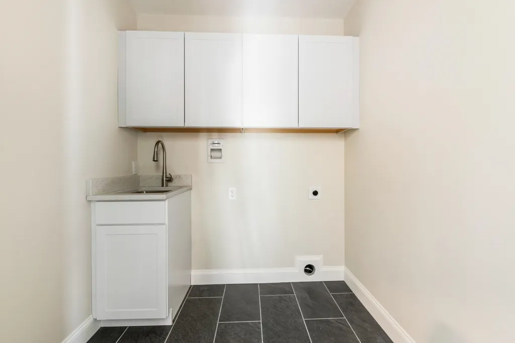 94 Northwood Lane New London NH 03257