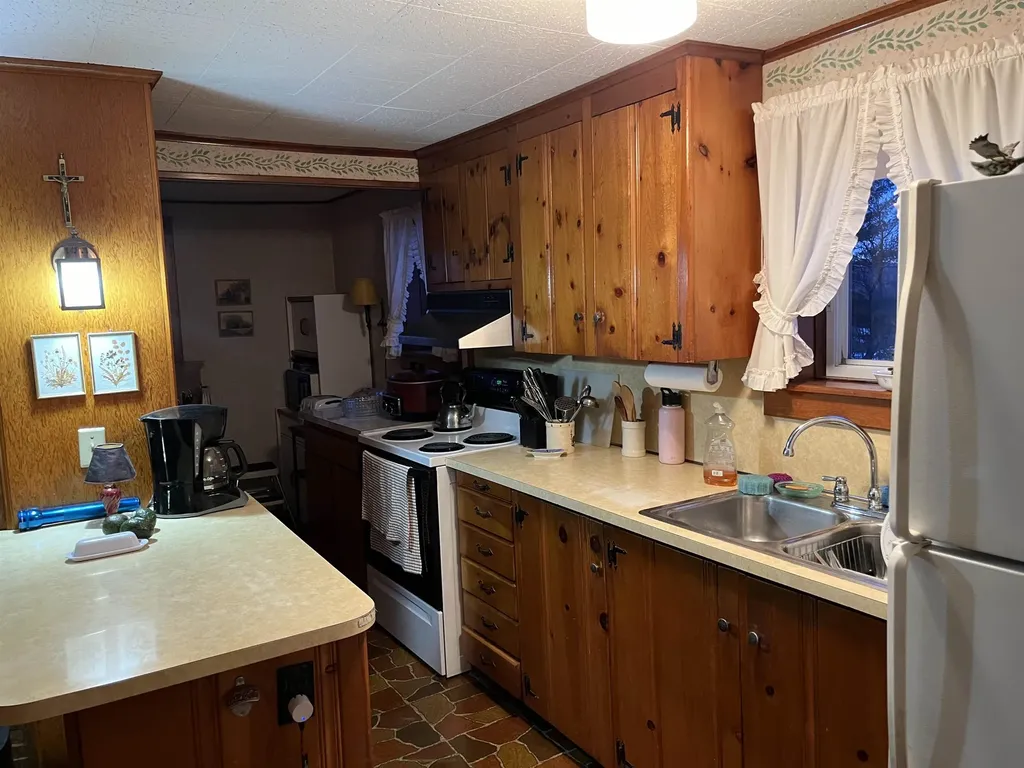 612 Province Street Richford VT 05476