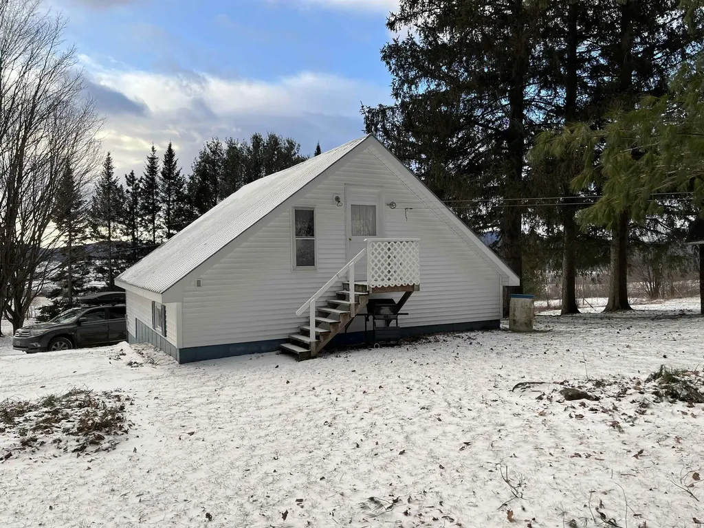 612 Province Street Richford VT 05476