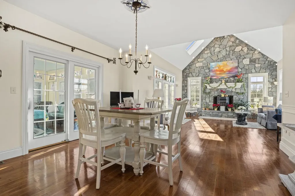 53 Linden Road Hampton Falls NH 03844