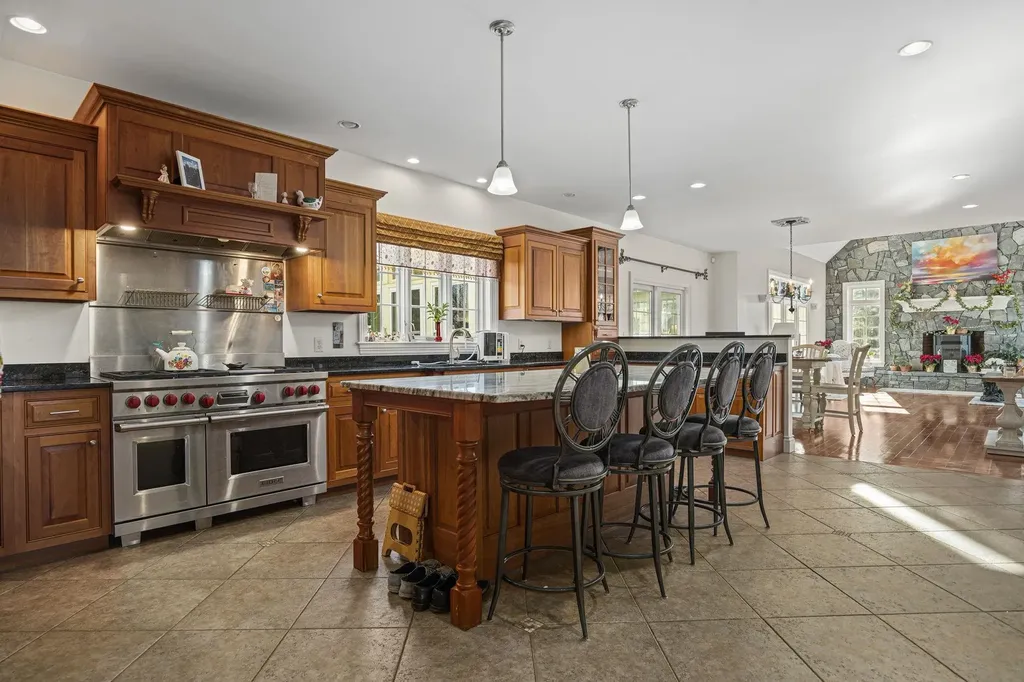 53 Linden Road Hampton Falls NH 03844