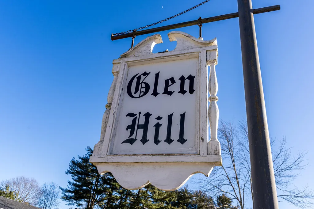 2 Seavey Street Hampton NH 03842