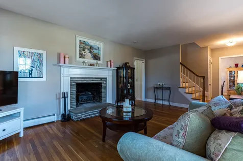 2 Seavey Street Hampton NH 03842