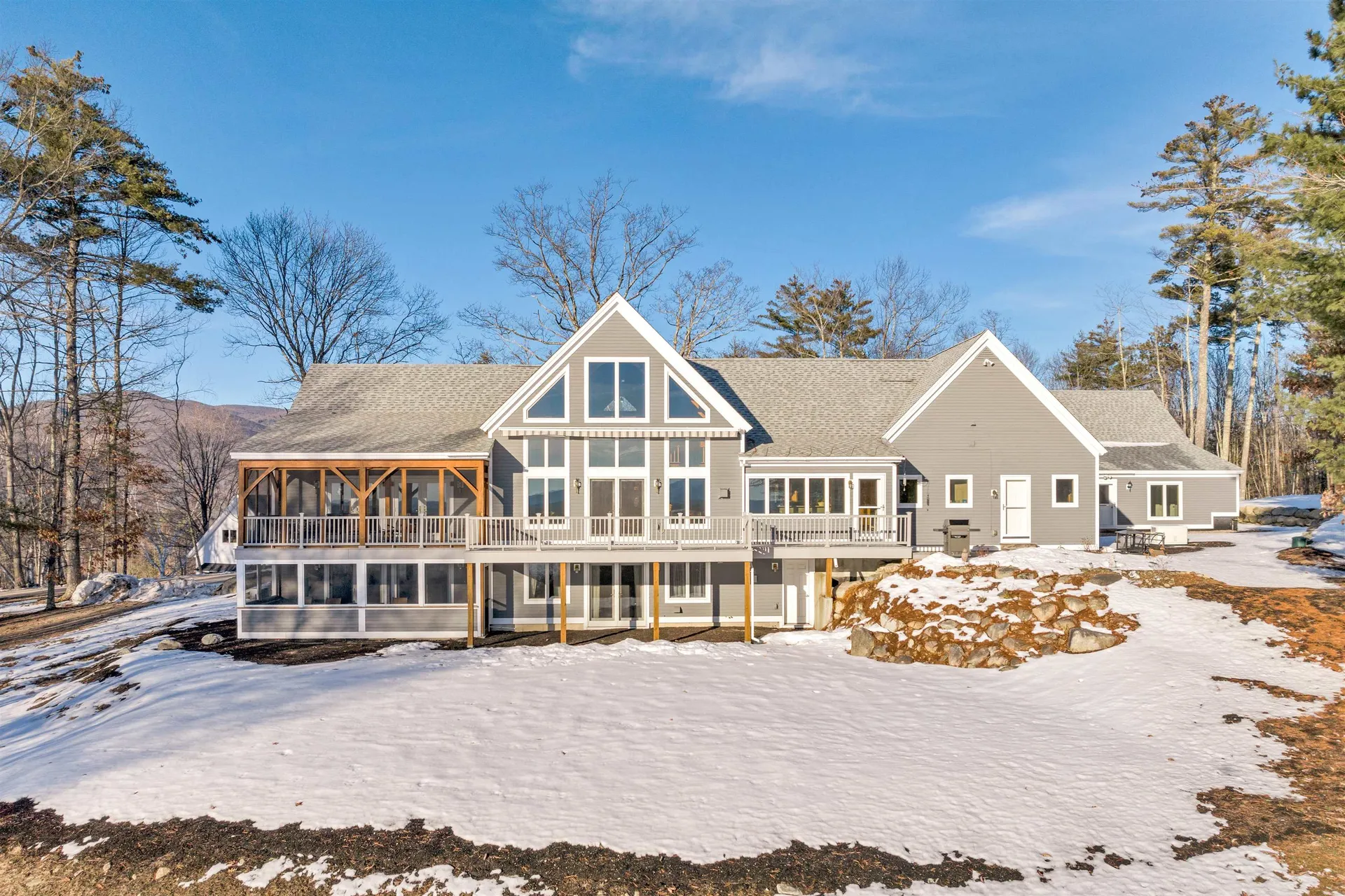 79 County Road Tuftonboro NH 03816