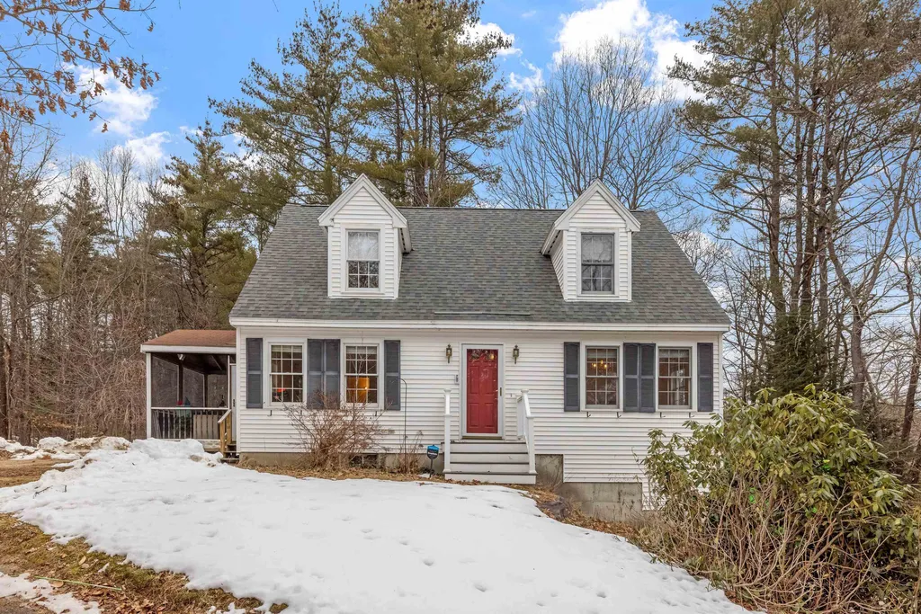 16 Allen Road Bow NH 03304