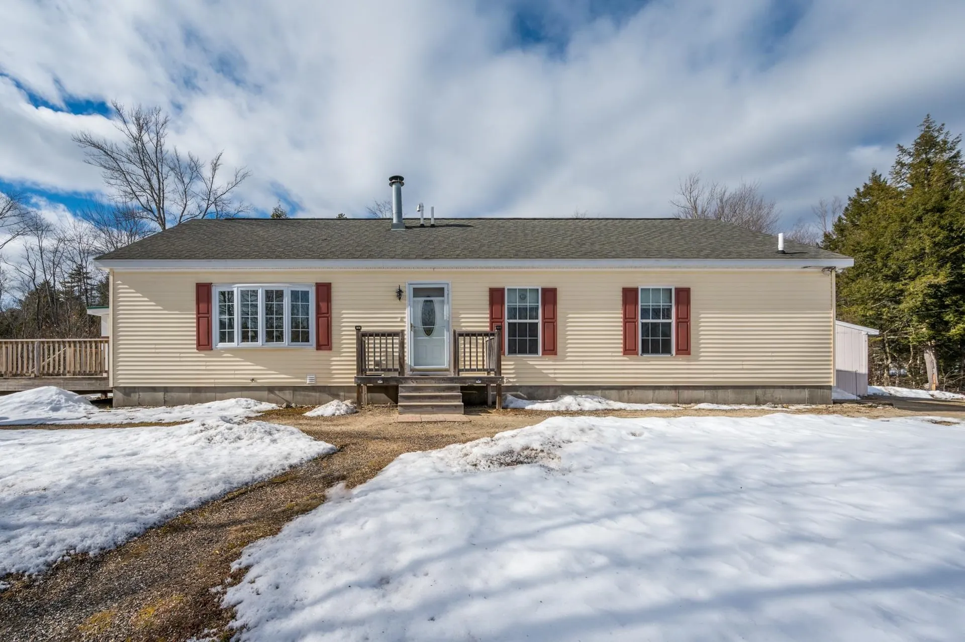 279 2nd Nh Turnpike Lempster NH 03605