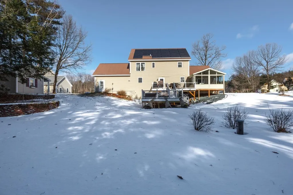 10 Hayward Brook Drive Concord NH 03301