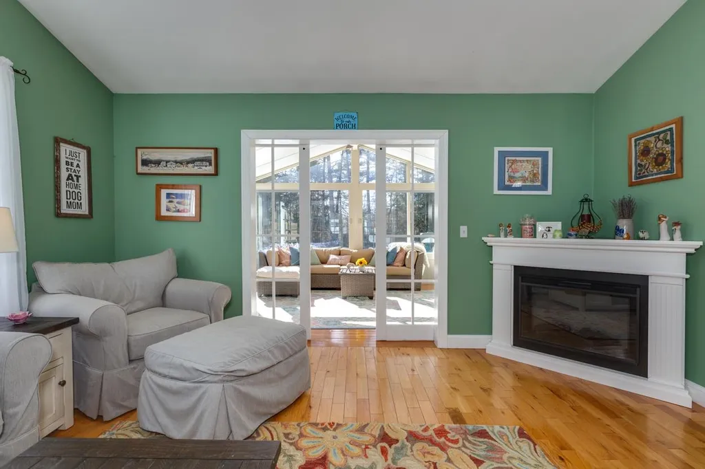 10 Hayward Brook Drive Concord NH 03301