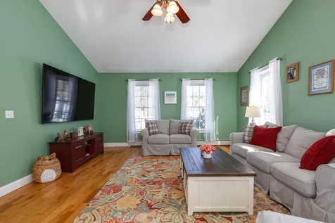10 Hayward Brook Drive Concord NH 03301