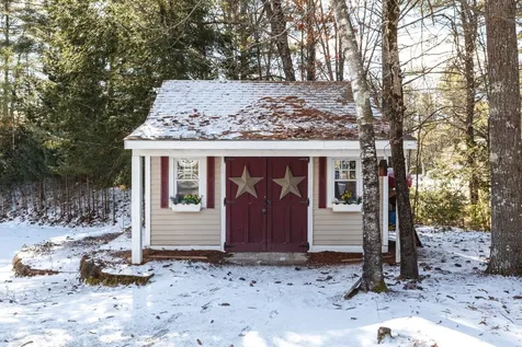 10 Hayward Brook Drive Concord NH 03301