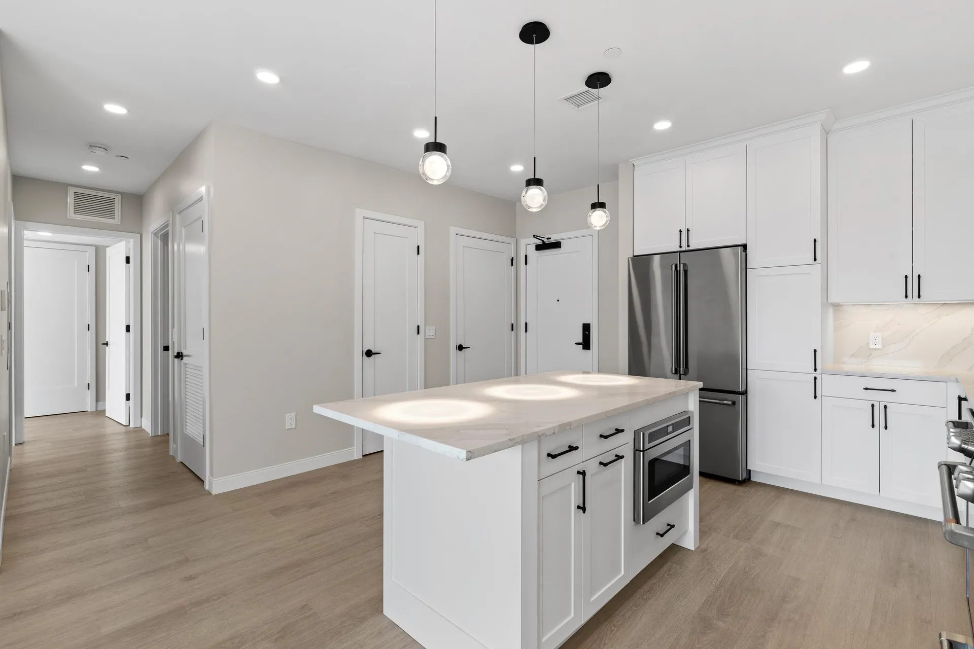 18 Artisan Drive Salem NH 03079