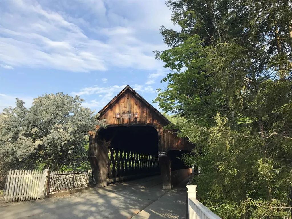 19 Central Street Woodstock VT 05091