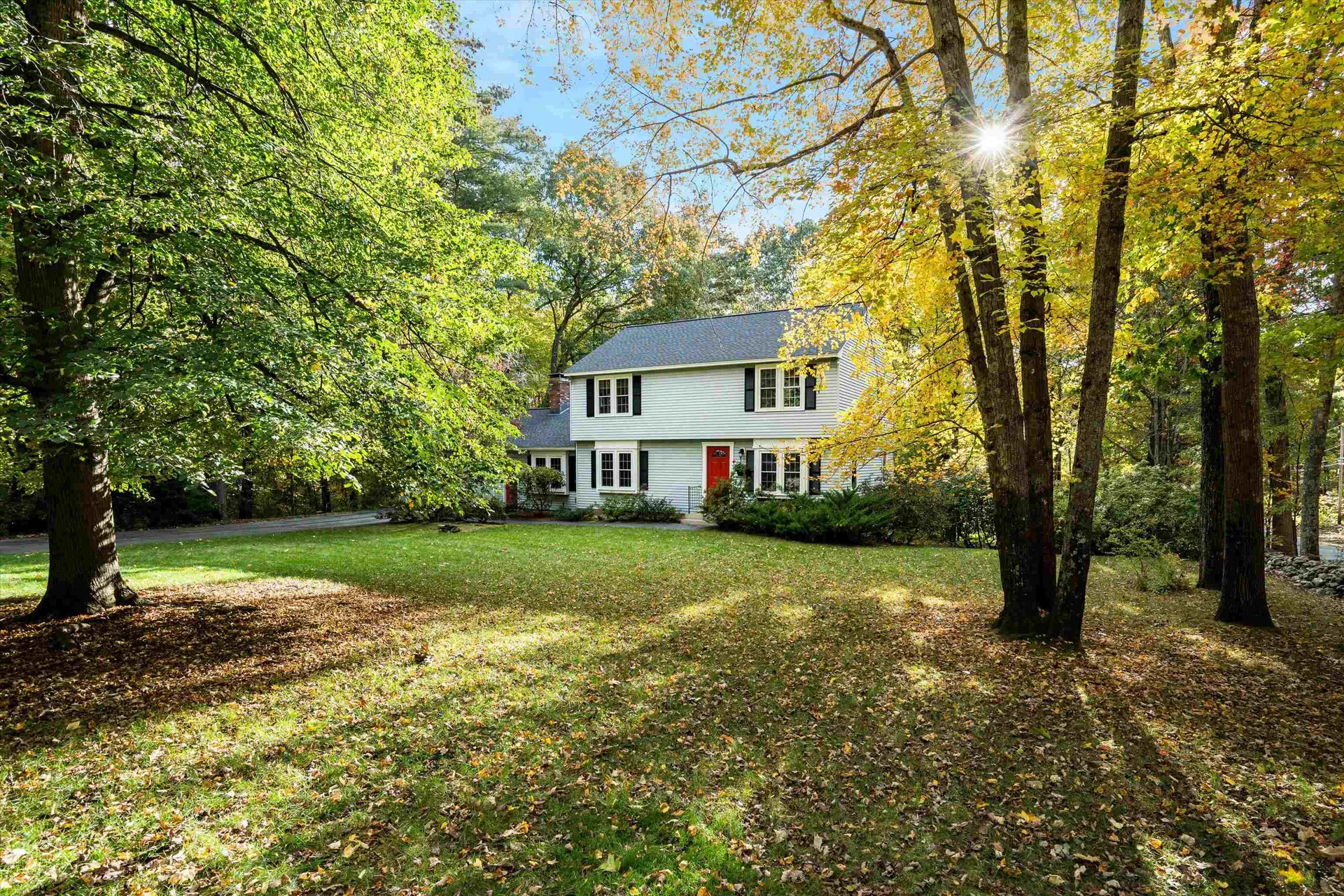 23 King John Drive Londonderry NH 03053