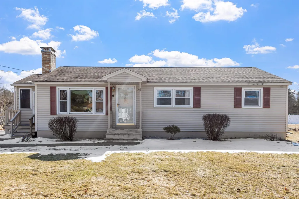 9 Olive Avenue Salem NH 03079