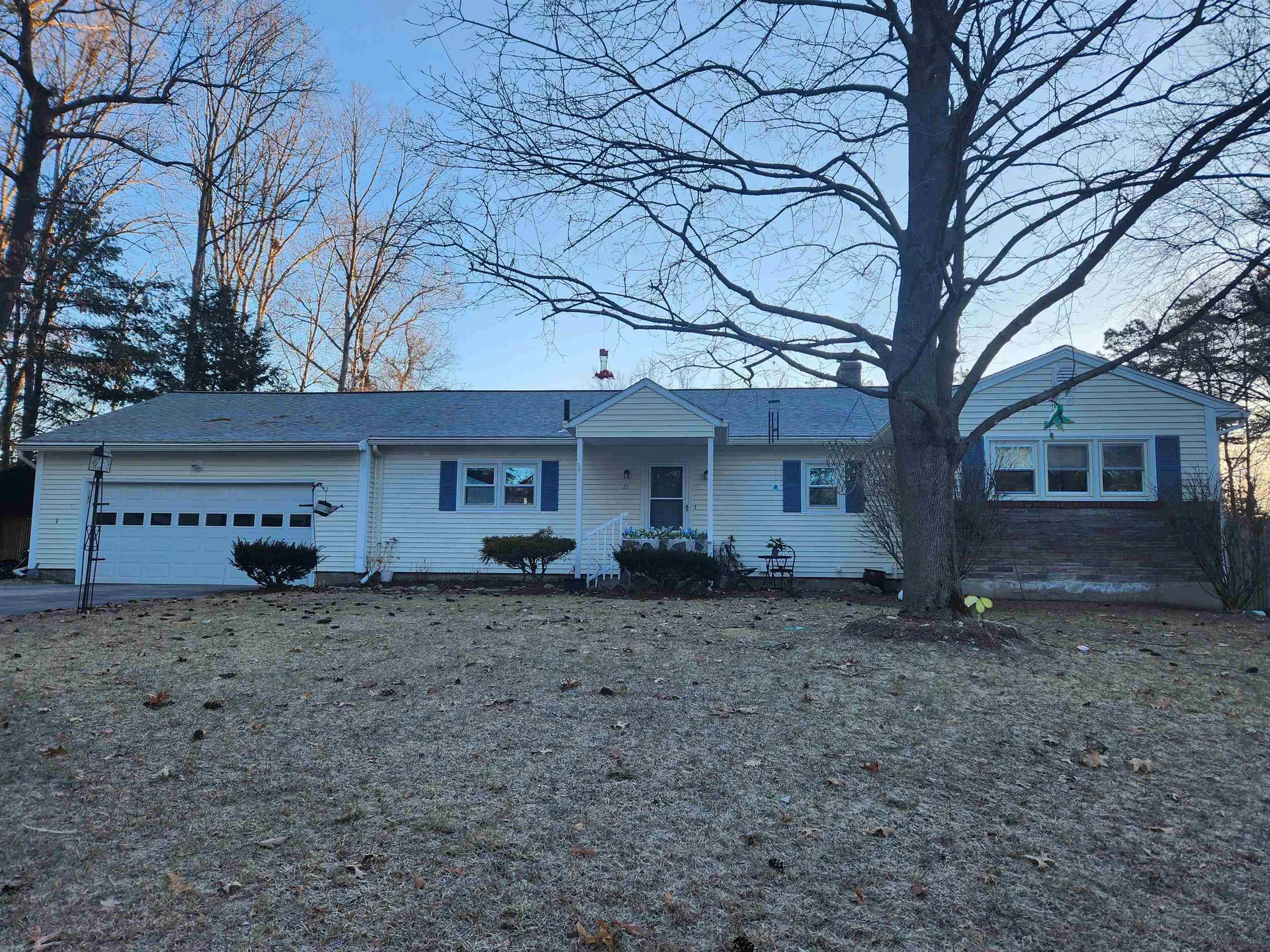 21 Woodland Drive Nashua NH 03063