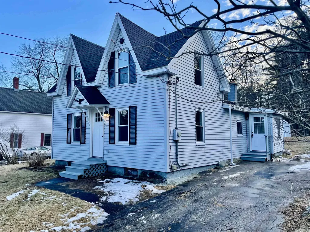 9 Valley Street Derry NH 03038