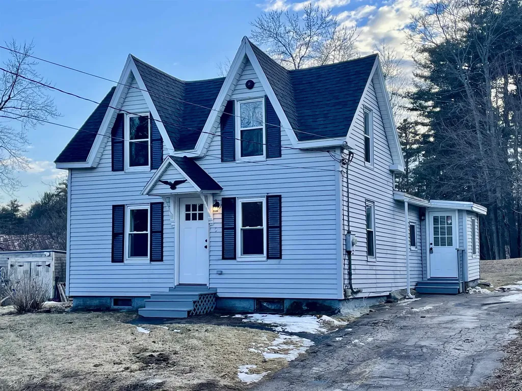 9 Valley Street Derry NH 03038