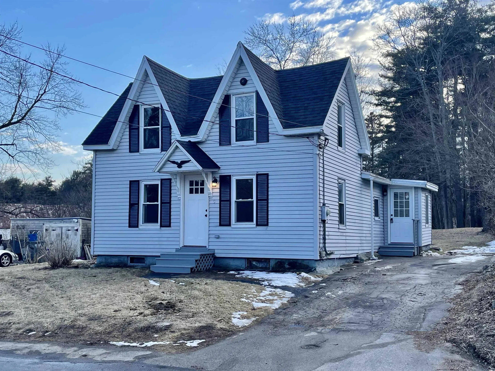 9 Valley Street Derry NH 03038