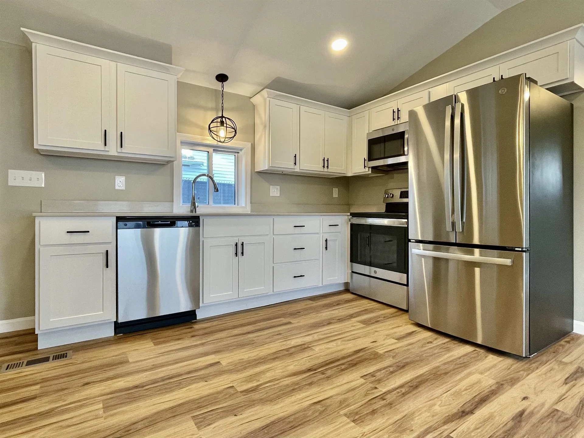 9 Valley Street Derry NH 03038