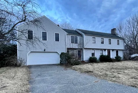 1 Crestview Drive Hampton Falls NH 03844