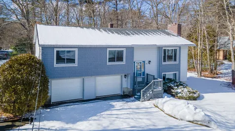 147 Brady Avenue Salem NH 03079