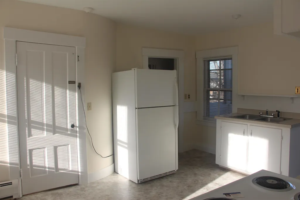 36 Broad Street Hollis NH 03049