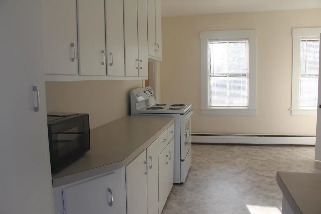 36 Broad Street Hollis NH 03049