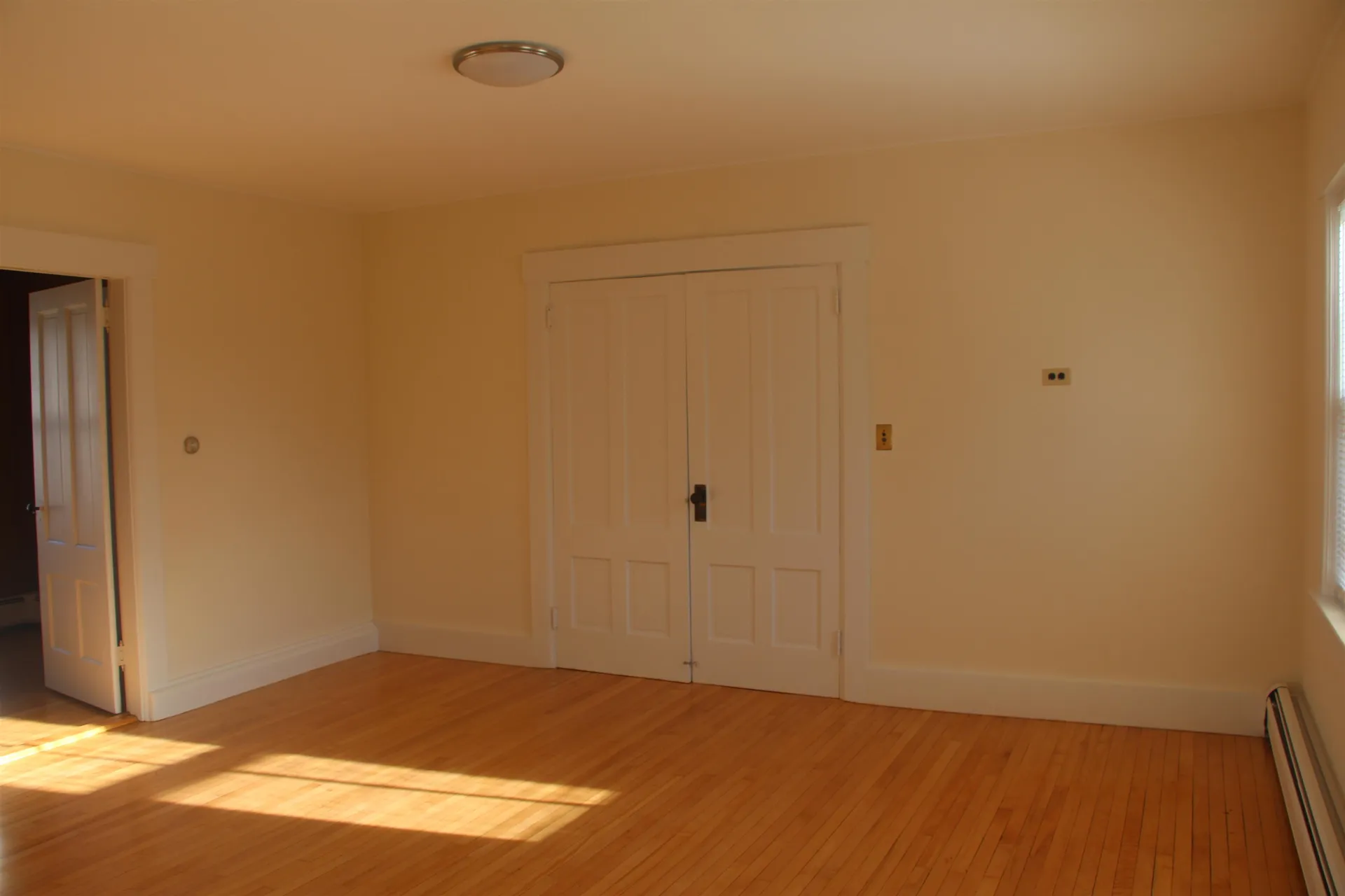 36 Broad Street Hollis NH 03049