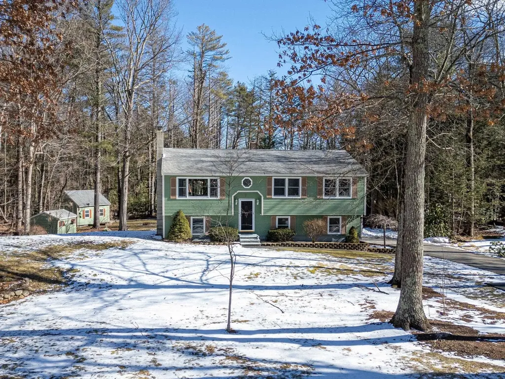9 Blossom Road Windham NH 03087