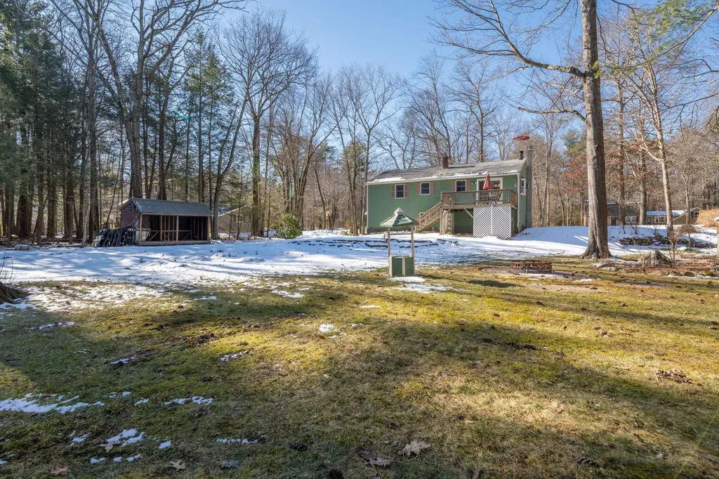 9 Blossom Road Windham NH 03087