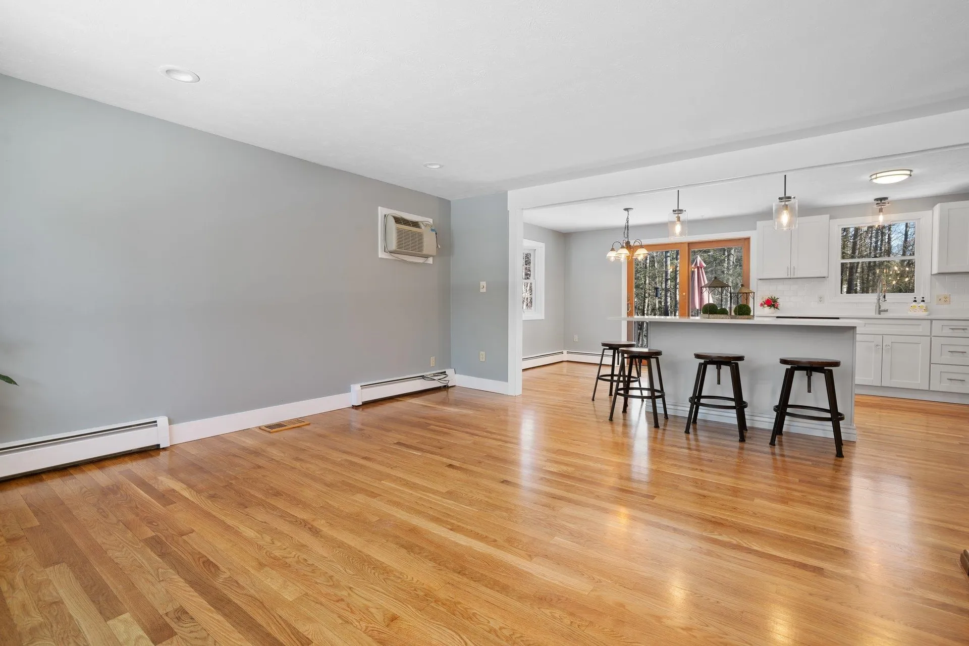 9 Blossom Road Windham NH 03087