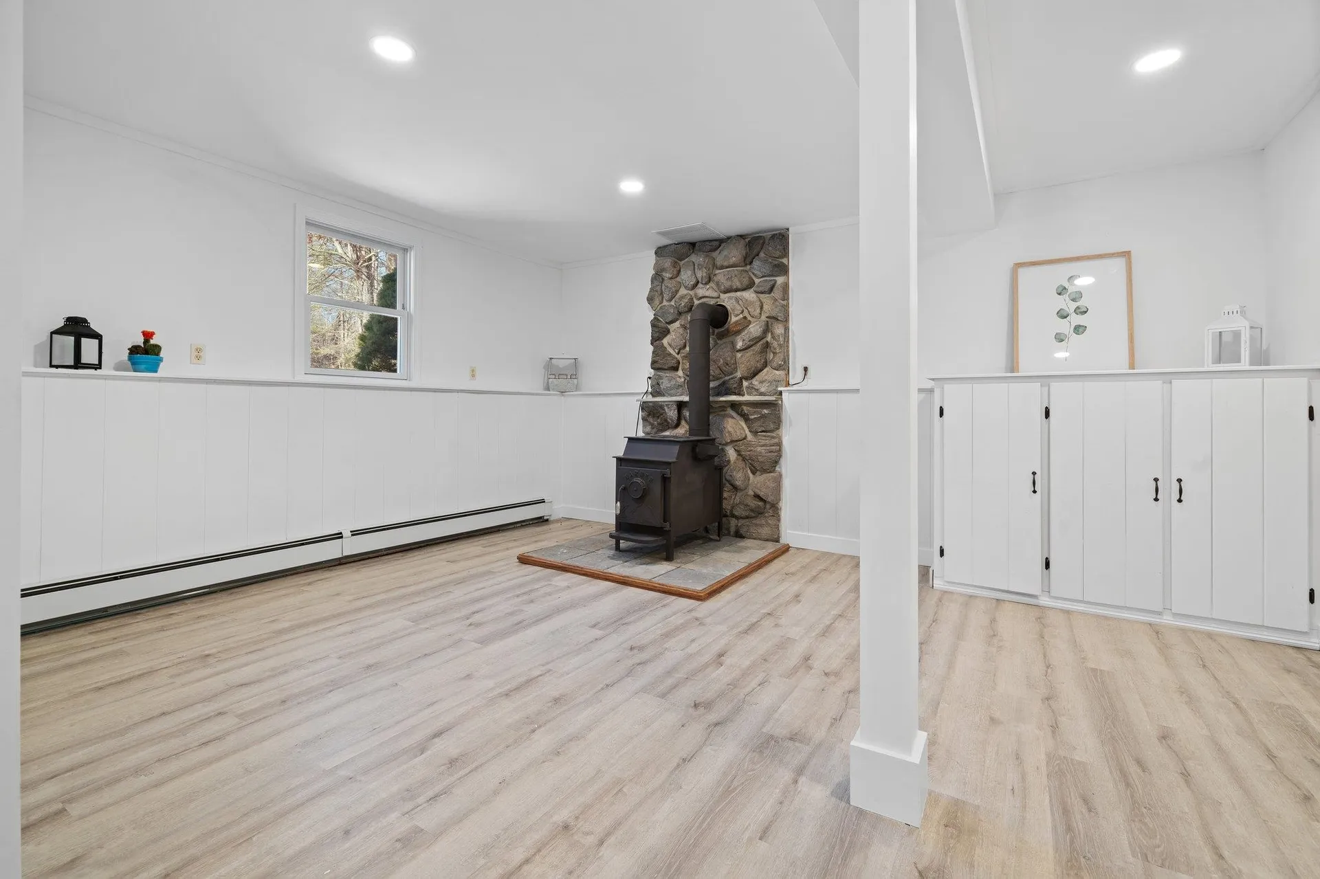 9 Blossom Road Windham NH 03087
