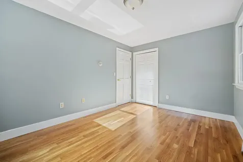 9 Blossom Road Windham NH 03087