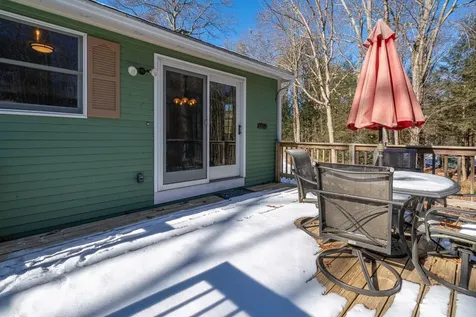 9 Blossom Road Windham NH 03087