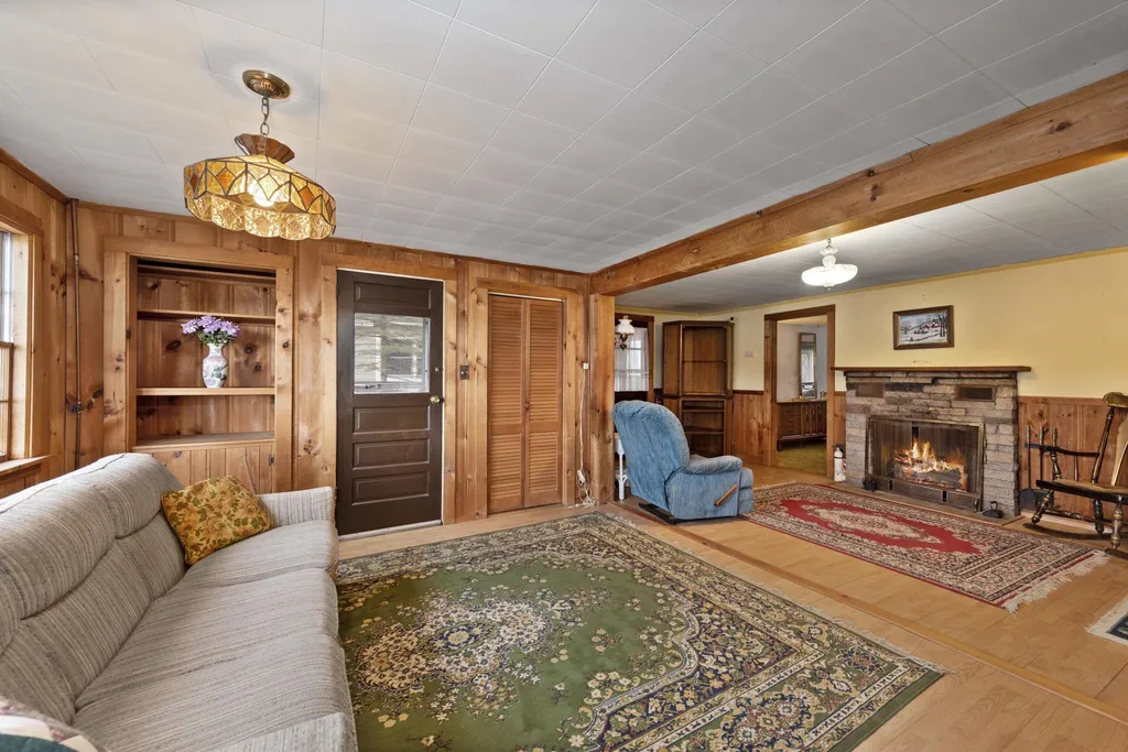 177 Shore Drive North Bridgewater NH 03222