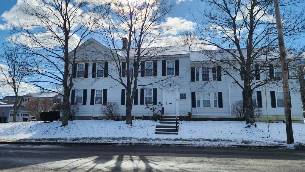 258 Varney Street Manchester NH 03102