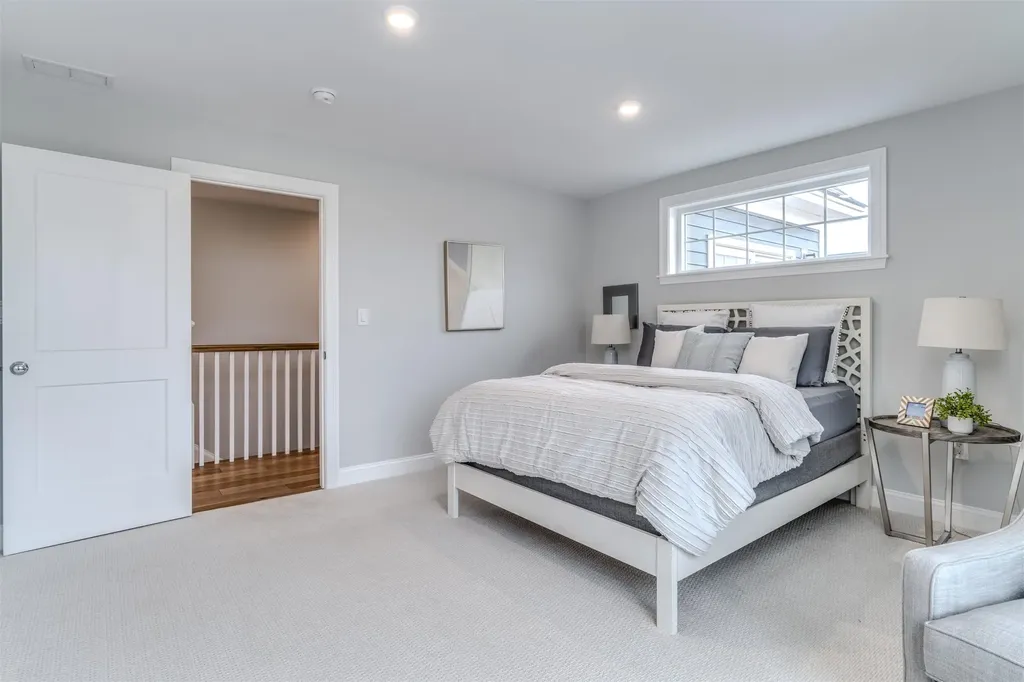 10 Benjamin Lane Thornton NH 03285