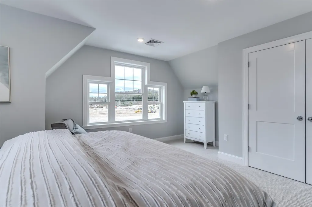 10 Benjamin Lane Thornton NH 03285