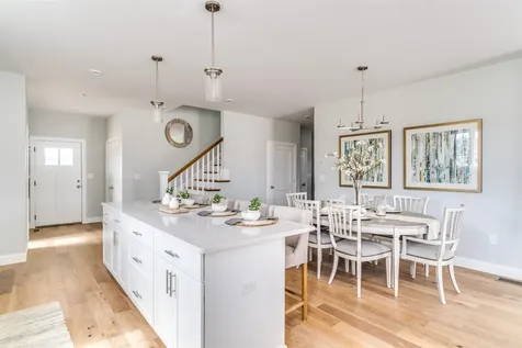 10 Benjamin Lane Thornton NH 03285