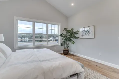 10 Benjamin Lane Thornton NH 03285