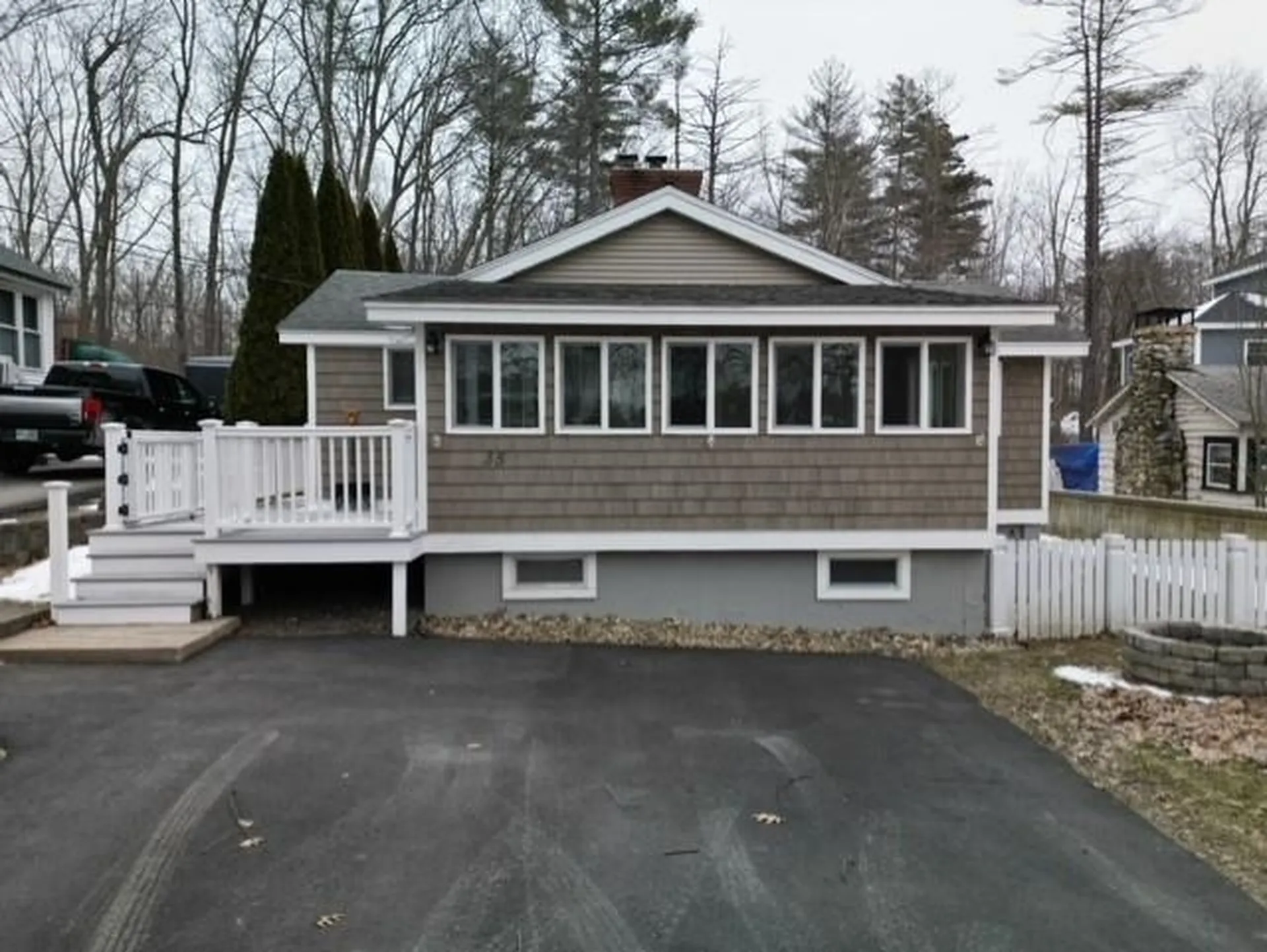 35 Woekel Circle Pelham NH 03076